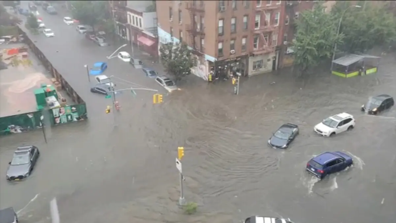 13844813_092923-park-slope-flooding